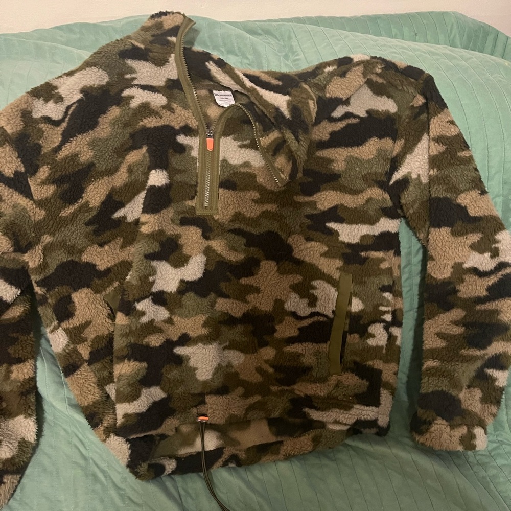 Camo Sherpa half zip